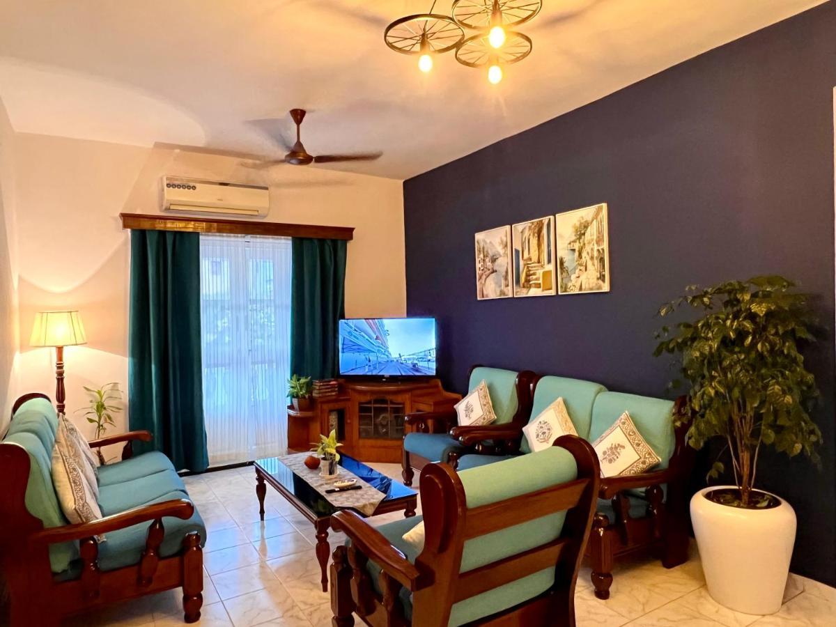 Villa By The Beach Goa Бенаулим Екстериор снимка