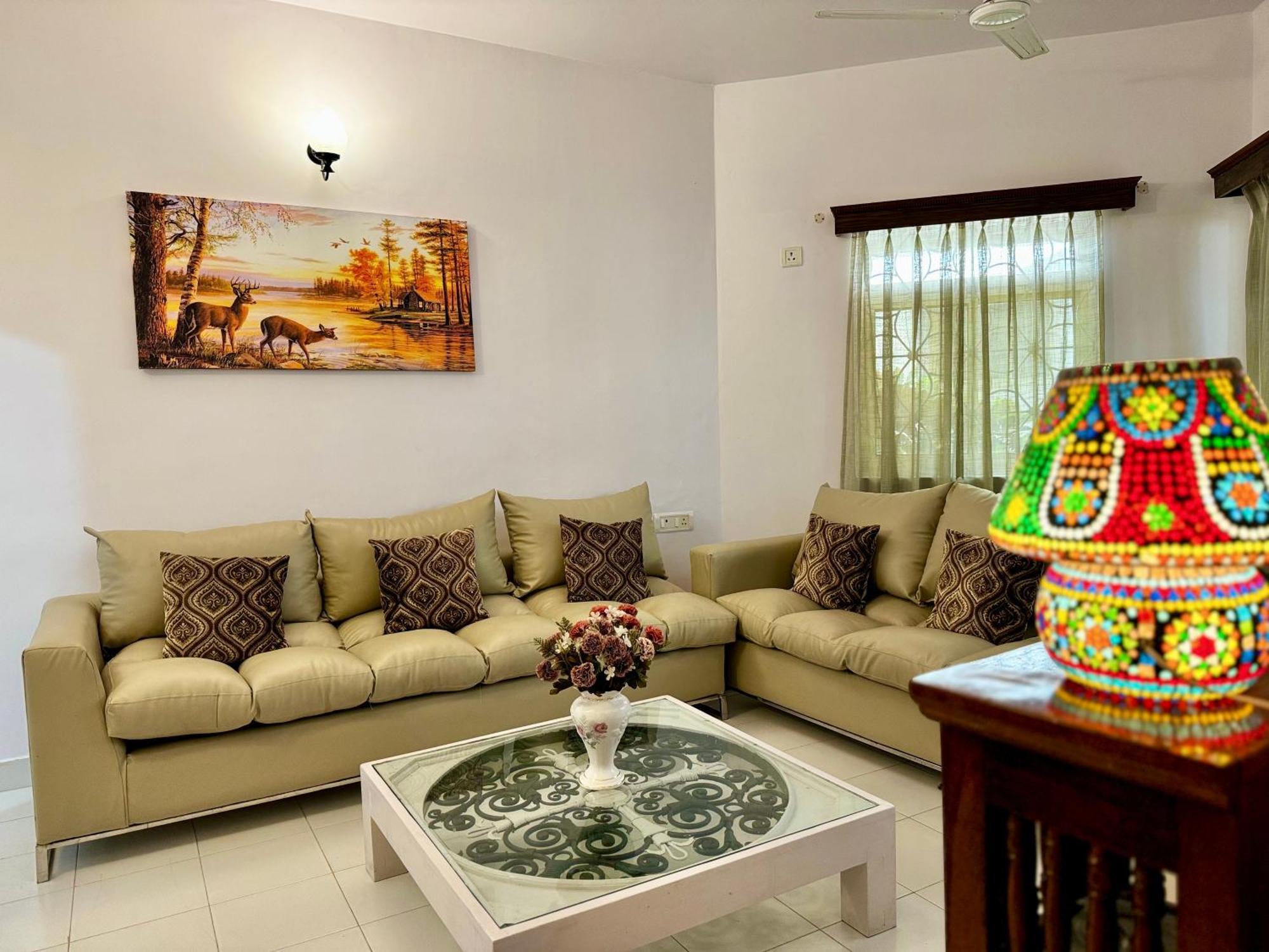 Villa By The Beach Goa Бенаулим Екстериор снимка
