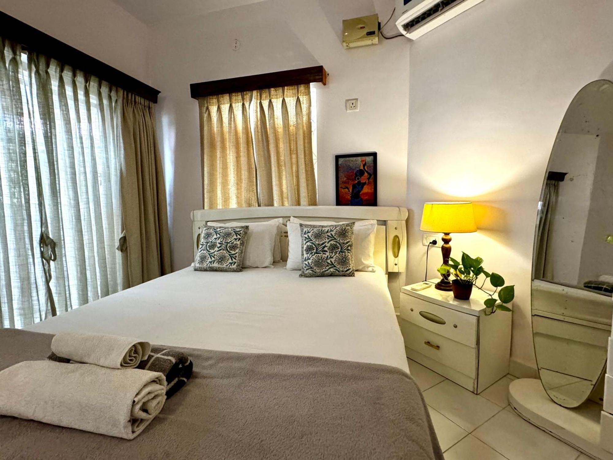 Villa By The Beach Goa Бенаулим Екстериор снимка